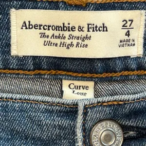 Abercrombie Fitch Ankle Straight Ultra High Rise med wash mild distress jeans 4R thumbnail 4