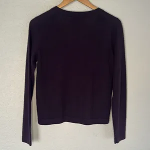Banana Republic Extra Fine Italian Merino Wool Plum Cardigan Sweater Small Flaw thumbnail 5