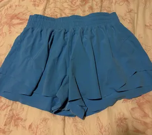 Lululemon flowy running shorts thumbnail 1