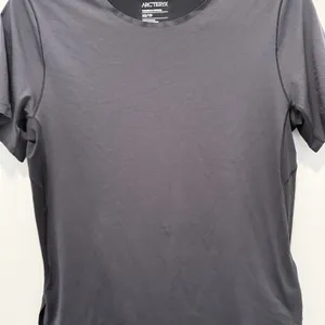 Arc’teryx NORVAN CREW NECK SHIRT SS WOMEN'S - BLACK Size XS Tp thumbnail 6