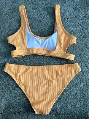 Cupshe Yellow Bikini Set thumbnail 2