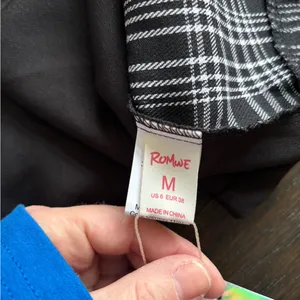 ROMWE Black Skirt with Plaid and Heart Accents M (6) thumbnail 4
