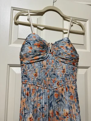 Strut & Bolt Floral silk pleated midi dress thumbnail 15
