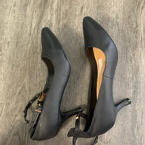 Leuven Alexander black pointed ankle strap heels Size 5.5 thumbnail 7