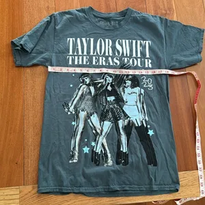 Taylor Swift The Eras Tour T-Shirt Unisex Blue 2023 Concert‎ Dates Medium thumbnail 6