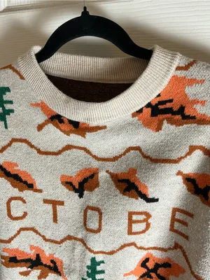 Vintage Style October Fall Sweater Beige Orange Leaves Trees Crewneck Medium / L thumbnail 5