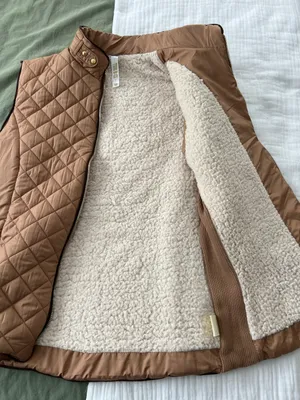 True Rock Sherpa Lined Vest thumbnail 2