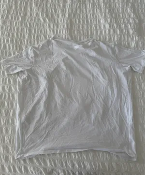 Lululemon Back In Action Shirt thumbnail 2