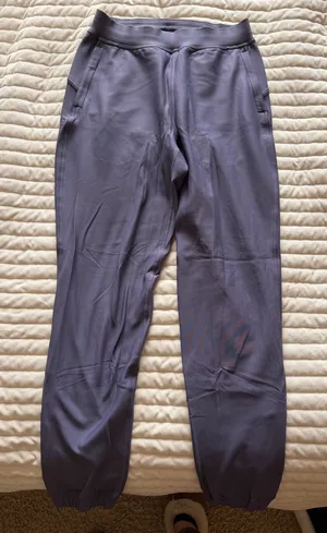Lululemon Joggers thumbnail 1