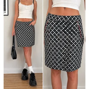 Le Lis Skirt Medium Geometric Career Academia Y2K Preppy Stretch‎ Knit Pull On thumbnail 2