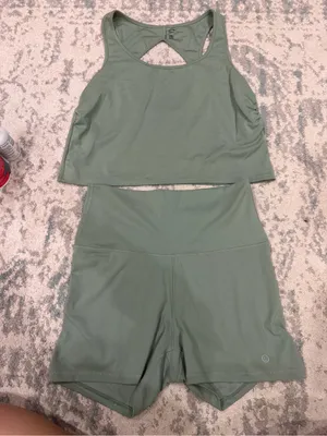 Hollister Gilly Hicks Sage Green Athletic Set Tank & Biker Shorts XXL thumbnail 2