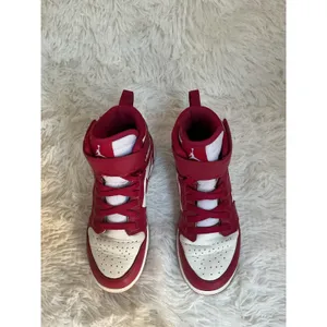 Air Jordan 1 Hi FlyEase Cardinal Red US 5 Youth / Women’s 6 thumbnail 3