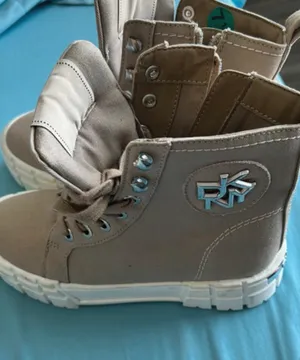 Ladies boots DKNY size7.5 thumbnail 2