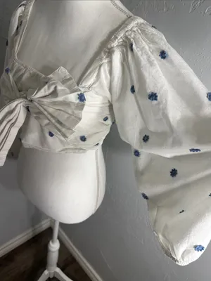 FARM Rio White Puff-Sleeve Crop Top with Blue flowers Print. thumbnail 6