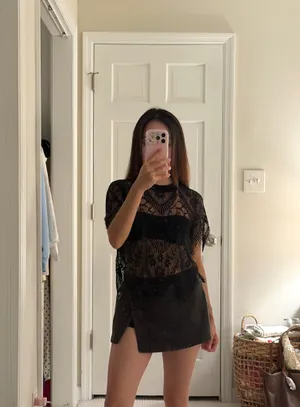 Black lace Crop top thumbnail 3