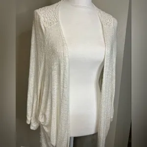 Alpine Woman’s White Lace Cardigan Beach/ Coastal size small thumbnail 3