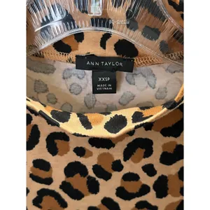 Ann Taylor Womens XXSP Petite Leopard Print Long Sleeve Mock‎ Neck Top thumbnail 2