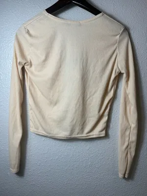 Nwt PrettyLittleThing Beige Ribbed Tie-Front Crop Top‎ Size 2 thumbnail 2