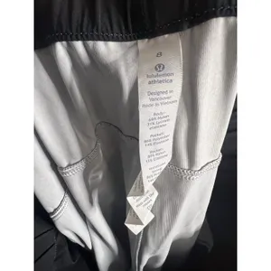 Lululemon On The Fly PantSea Spray Alpine White‎ Dark Chrome Size 8 Jogger thumbnail 9