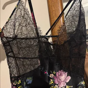 Victoria’s Secret Lace Floral Slip Nightgown Lingerie NWT size large thumbnail 3