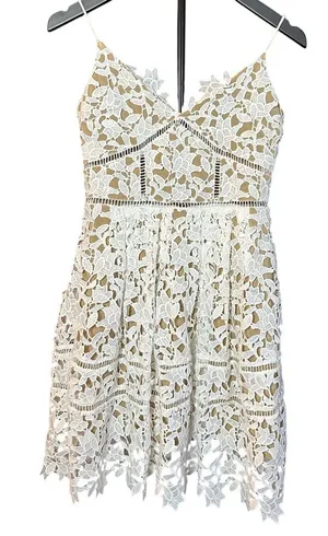 L'ATISTE White Guipure Lace Mini Dress S Bridal Shower Bachelorette Nude Lining thumbnail 1