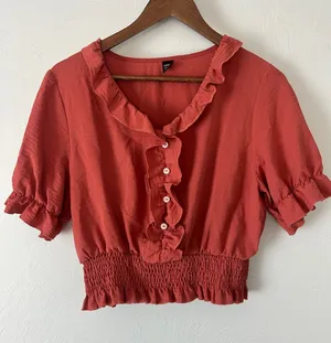 Lioness Coral Ruffle Front Peasant Top thumbnail 1
