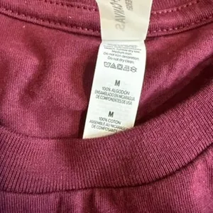 About Another Mile Graphic T-Shirt in Burgundy, Size M​​ thumbnail 3