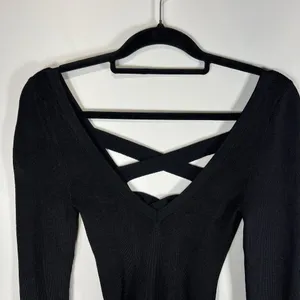 Free People Women's Bodycon Peephole Black‎ Pullover Sweater Viscose Medium Boho thumbnail 2
