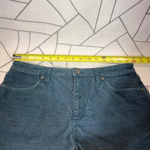 Carve Designs Corduroy Shorts Size 10 Green Frayed Hem Teal Casual thumbnail 2