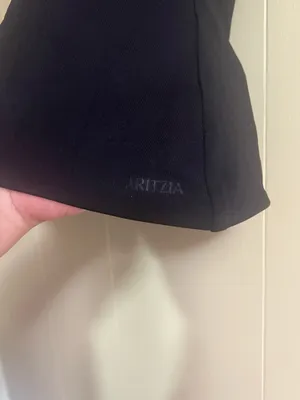 Aritzia Black Stretch Top Size L thumbnail 4