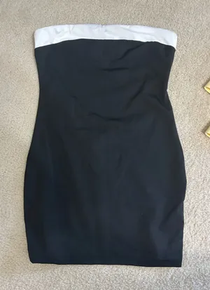 Classic Black Strapless Dress with White Trim thumbnail 1