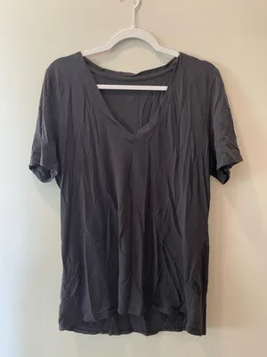 Lululemon V Neck Tee thumbnail 1