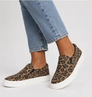 No Boundaries Womens Leopard Twin Gore Canvas Slip On Memory Foam Sneakers 7.5W thumbnail 1