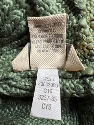 Duluth Trading Color Olive Green Women’s Slouchy Knit Beanie Cap thumbnail 5