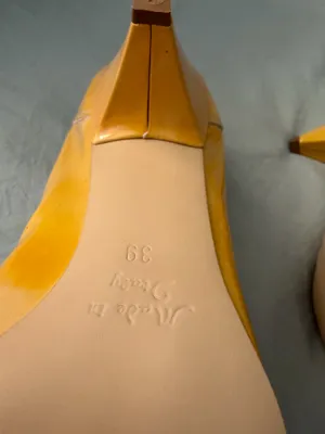 Alternative yellow patent leather scrunch trim Heels Size 39: Made in Italy thumbnail 5
