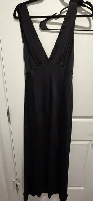 Meshki Black dress thumbnail 1