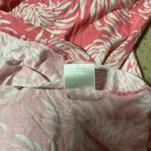 Garnet Hill Cottagecore Large Cotton Pink Floral Chrysanthemum Faux‎ Wrap Top thumbnail 5