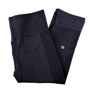 Lululemon Seamlessly Street Cropped Leggings Sz 6 thumbnail 1