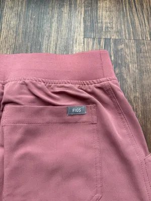 NWT FIGS Women’s Mauve Yola Skinny Scrub Pants - Size XXS thumbnail 9