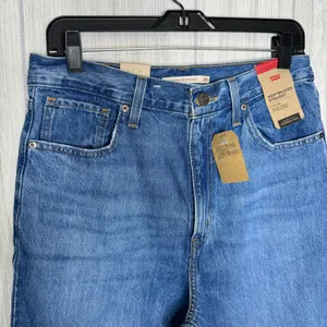 NWT Levi’s High Waisted Straight Jeans in Joe Strut Destructed size 30x29 NEW thumbnail 4