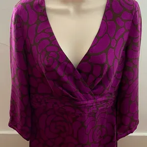 Boden purple black floral geometric print V-neck shift mini dress, size 6 preppy thumbnail 1