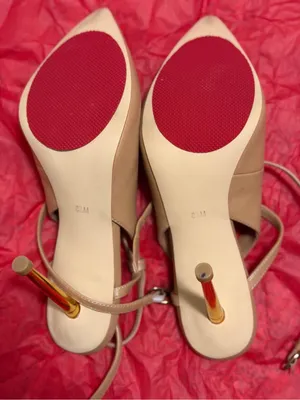 GUESS Beige Pointed-Toe Ankle-Strap Heels thumbnail 2