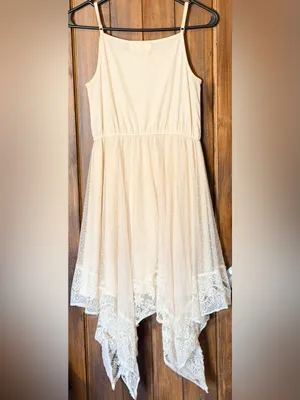 Altar'd State Cream Lace Handkerchief Hem Girls Dress thumbnail 5