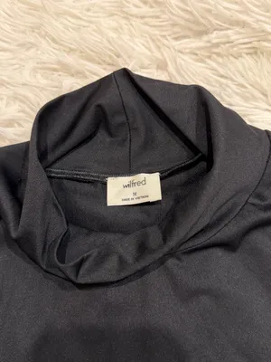 Wilfred Black Long-Sleeve Mock Neck Top thumbnail 4