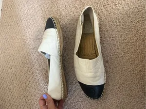 Tory Burch Two-Tone White Leather Espadrille Flats with Black Cap Toes thumbnail 5