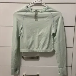 Gymshark Vital Seamless Long Sleeve Crop Top Womens Small Mint Green thumbnail 2