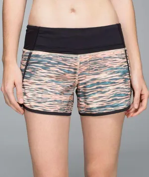 Lululemon Shorts Hot Hot thumbnail 1
