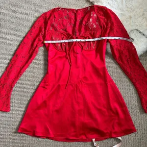 House of CB Longsleeve Satin & Lace Mini Dress M - Red thumbnail 4