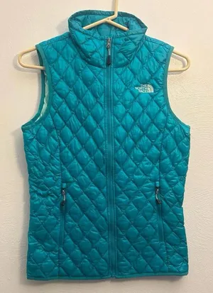 The North Face Puffer Vest Size XS thumbnail 1