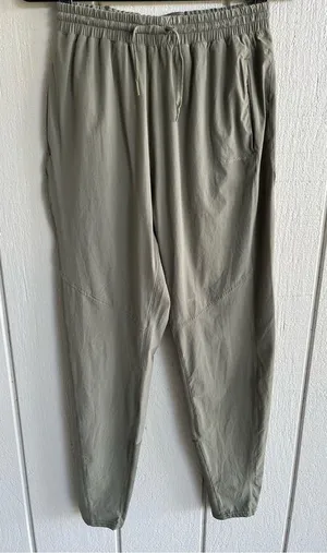 Outdoor‎ Voices Women's Tea Tree Track Pants S Green High Rise Light Joggers thumbnail 1